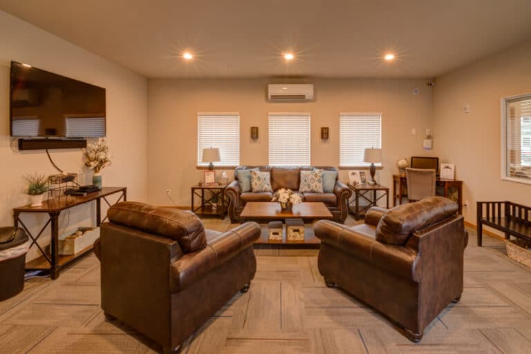 Macintosh Court Apartments Washington Neider Properties