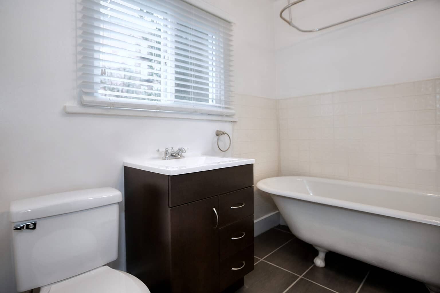 Merry Bee Apartments Washington Seattle Neider Properties