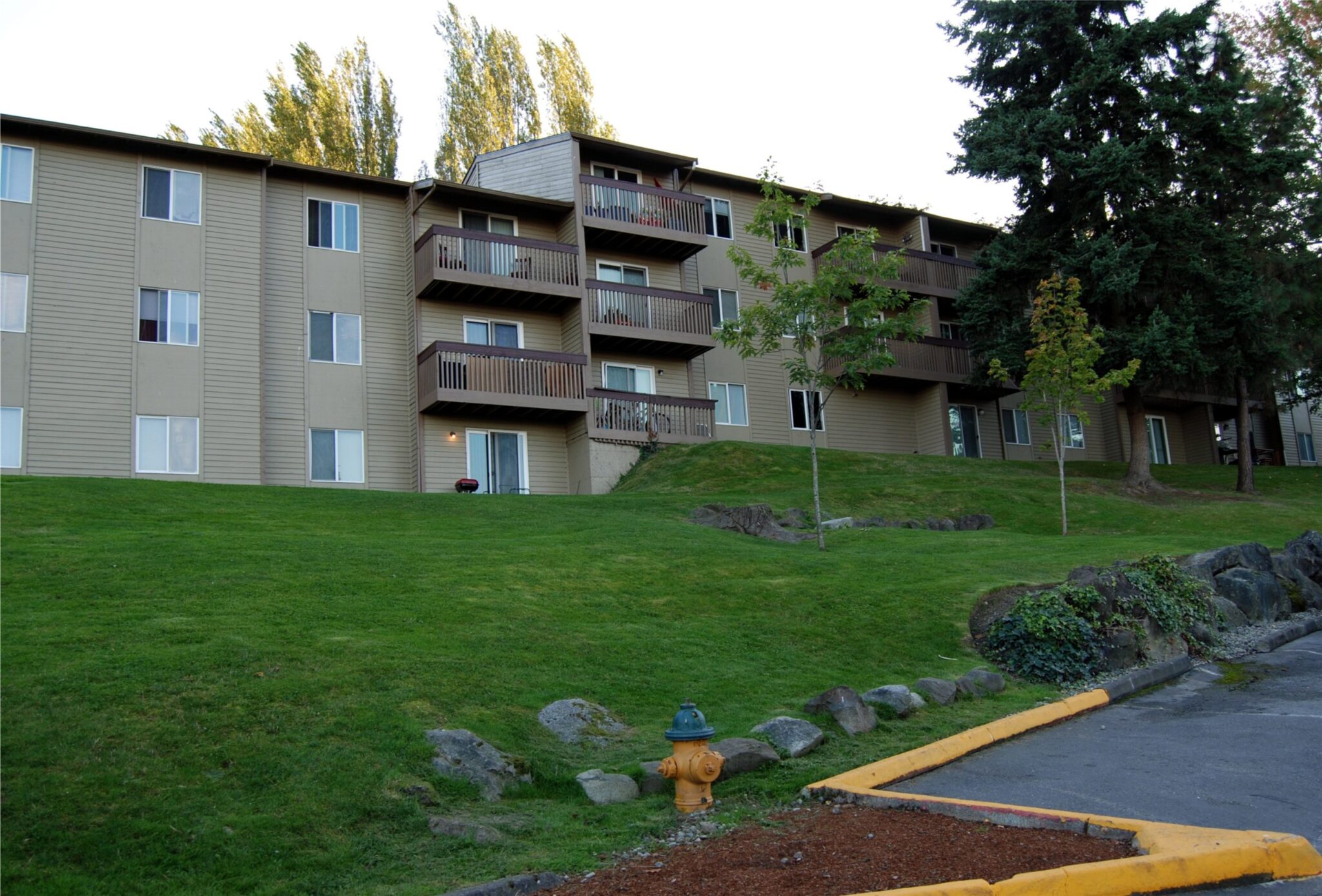 Veranda Green Apartments Washington Burien Neider Properties